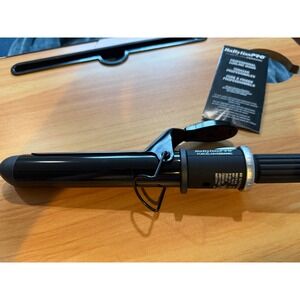 BaBylissPRO Porcelain Ceramic 1 1/4 Inch Spring Curling Iron - New without box